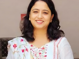 Mrs Darshi Vyas